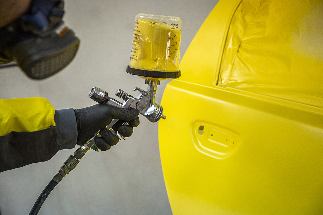 Revolutionize your refinishing with Q1® Paint Cup System